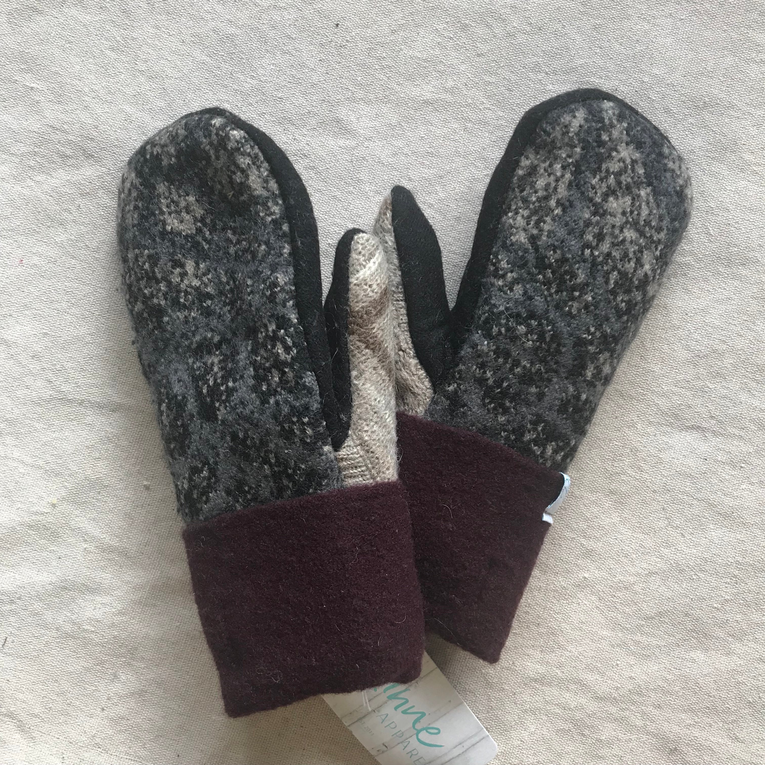 recycled wool mitts #18