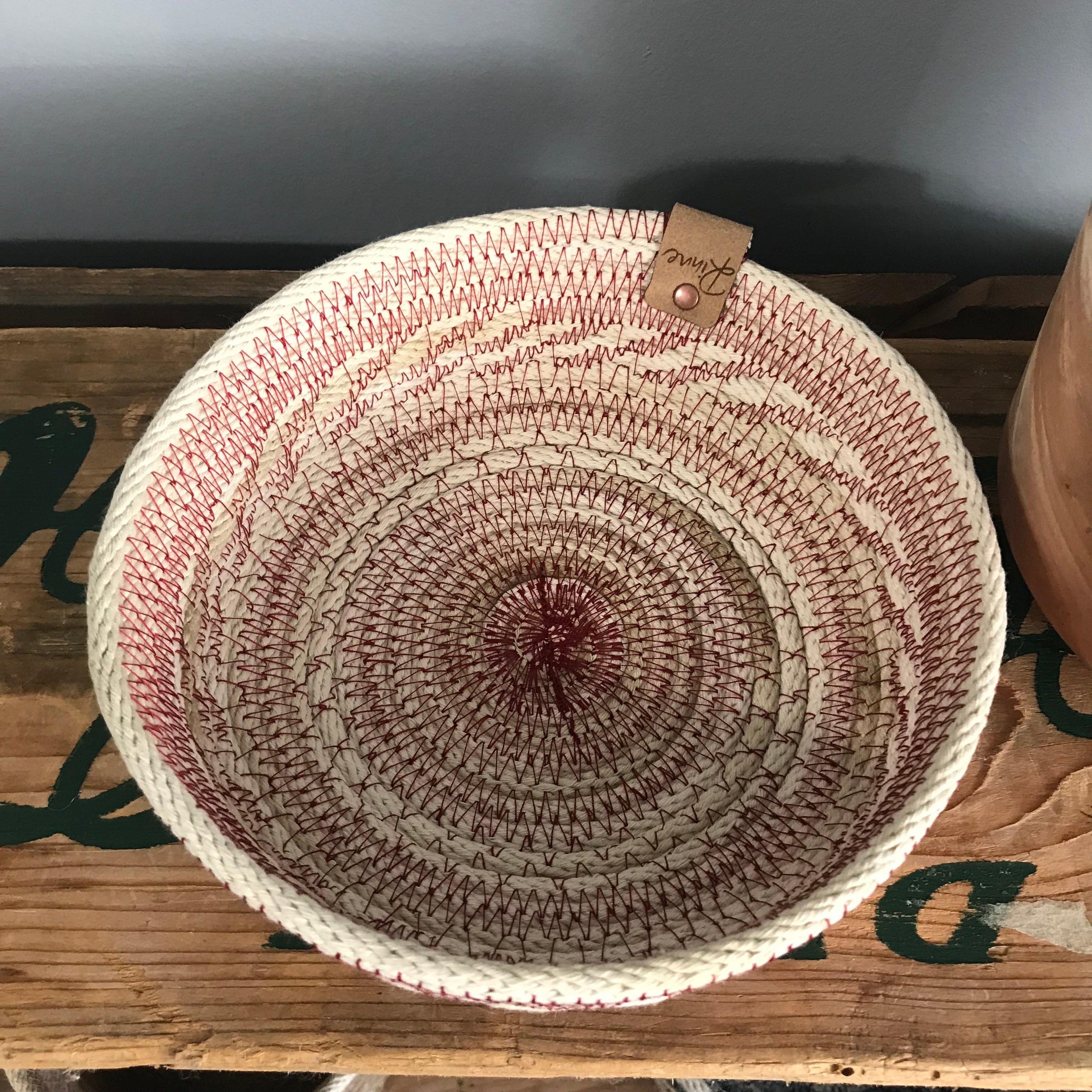small rope tray natural with red stitching