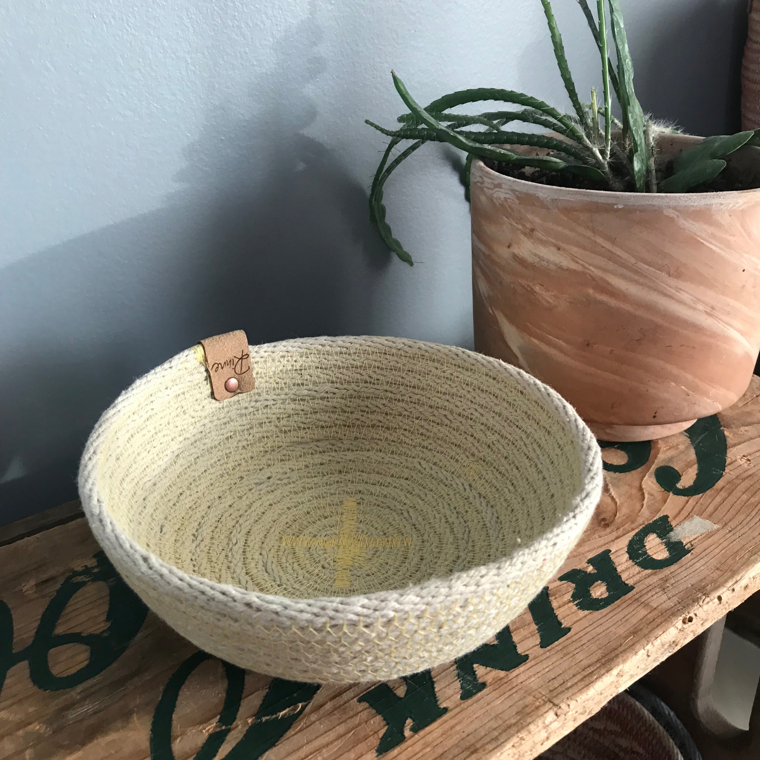 small rope tray natural yellow stitching