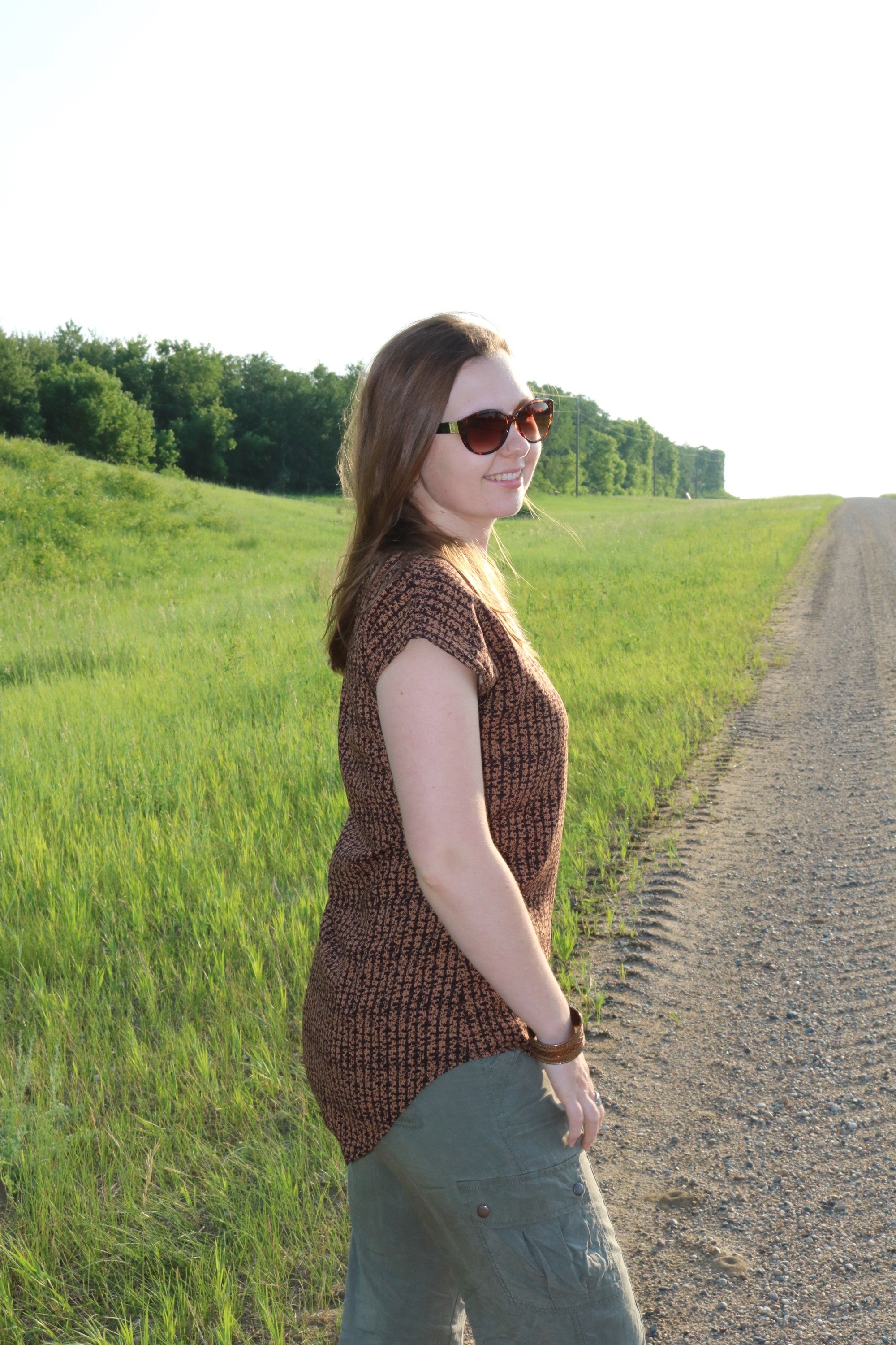 Classic Slouchy Tee in woven houndstooth brown and black